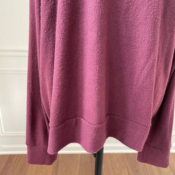 LNA Burgundy Cold Shoulder Super Soft Shirt 2X - Picture 5 of 7
